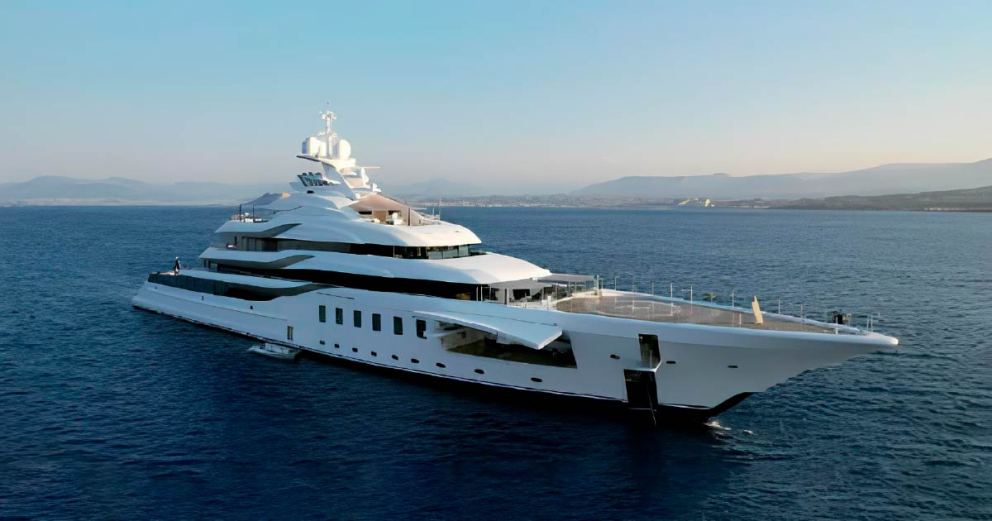 AI-Powered Yacht Operations: From Onboard Data to Smarter Decisions